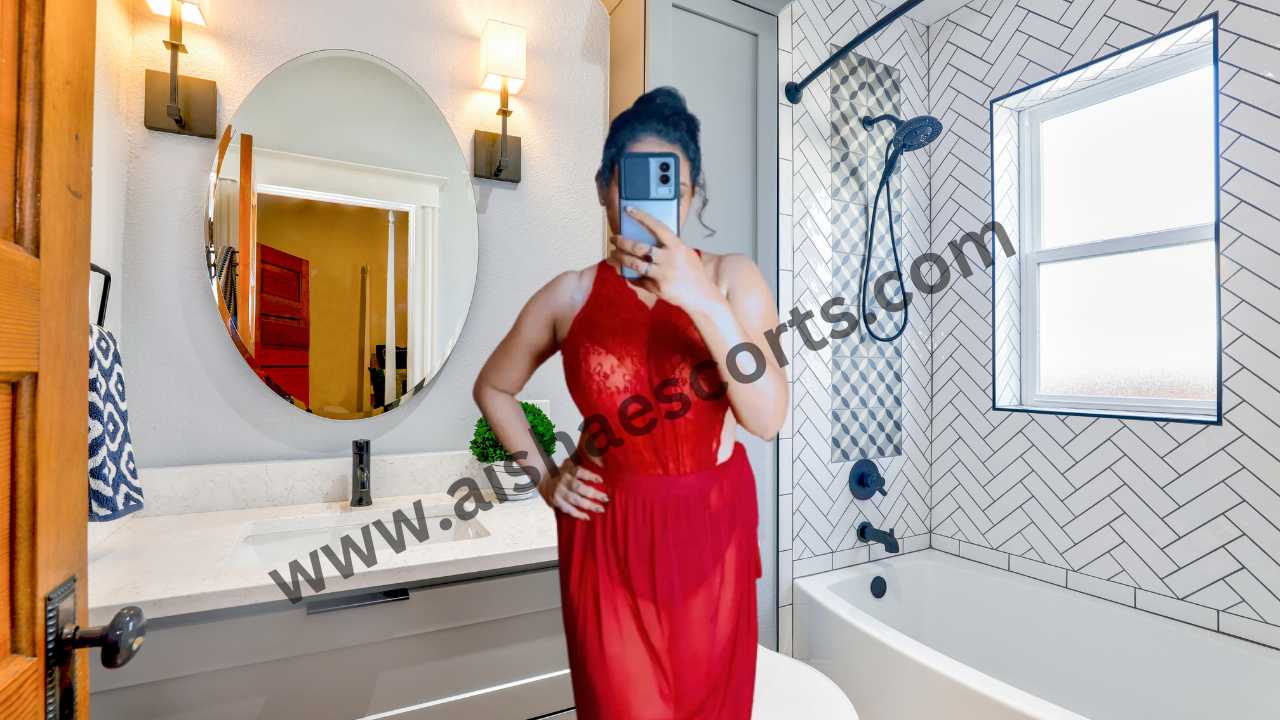 Sexy Bhabhi Escorts in Dwarka