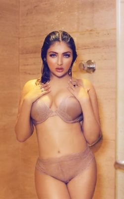 Heroine Ki nangi photto