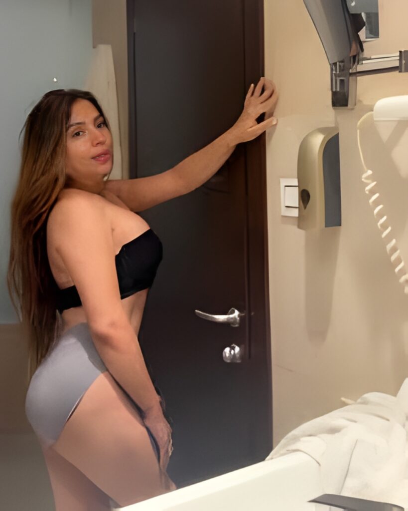 sonia arora bikini pic