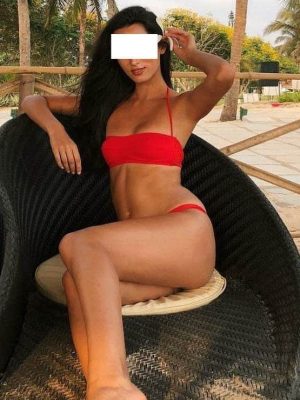 Mumbai Model Call Girl